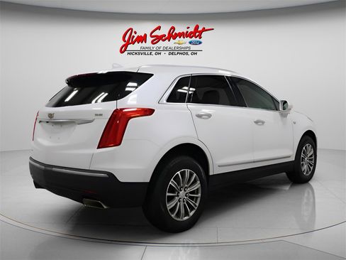 Used 2018 Cadillac XT5 Luxury image 6