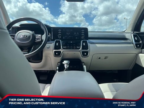 Used 2021 Kia Sorento S FWD image 15
