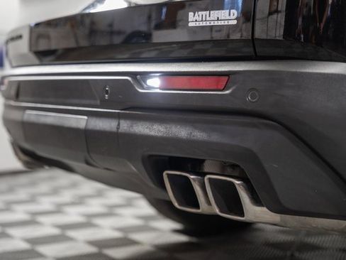 Used 2024 Chevrolet Traverse LS w/ Midnight/Sport Edition image 7