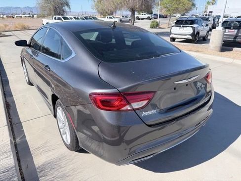 Used 2017 Chrysler 200 Limited Platinum w/ Comfort & Convenience Group FWD image 6