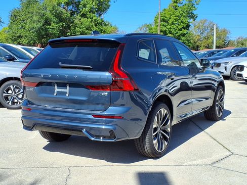 New 2026 Volvo XC60 T8 Ultra w/ Protection Package Premier AWD/4WD image 7