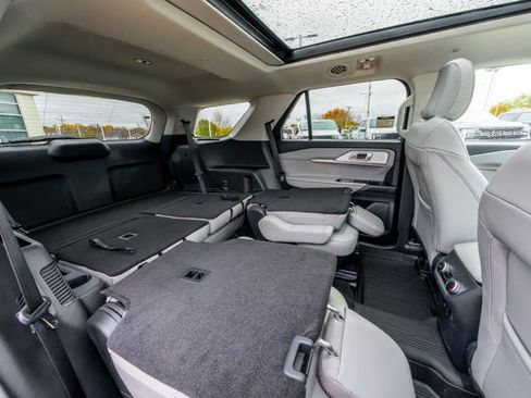 New 2026 Ford Explorer Active w/ Active Comfort Package image 12