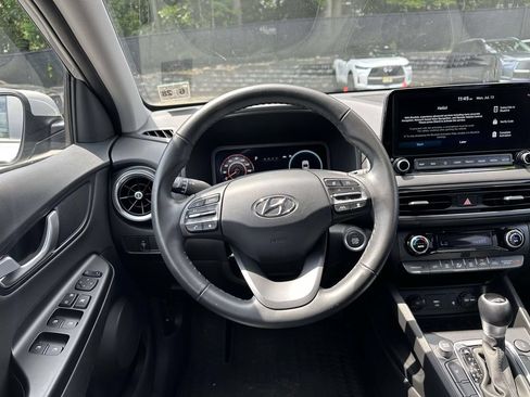 Used 2023 Hyundai Kona Limited AWD/4WD image 12