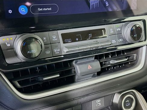 Certified 2025 Toyota Grand Highlander FWD image 18