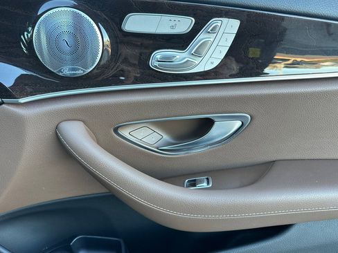 Used 2018 Mercedes-Benz E 300 image 20
