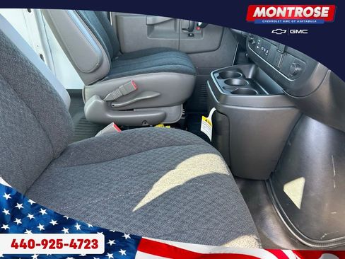 New 2025 GMC Savana 3500 w/ Driver Convenience Package image 24