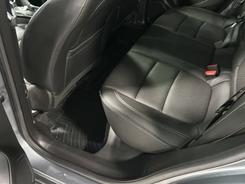 Used 2022 Buick Encore GX Essence w/ Advanced Technology Package FWD image 26