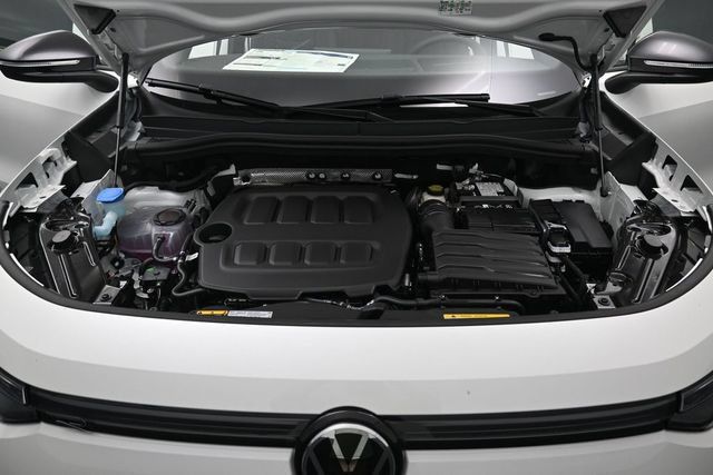 New 2026 Volkswagen Tiguan SE R-Line AWD/4WD image 15