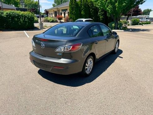 Used 2013 MAZDA MAZDA3 i Touring FWD image 5
