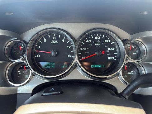 Used 2014 Chevrolet Silverado 2500 LT w/ Custom Sport Truck Package AWD/4WD image 24