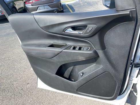 Used 2023 Chevrolet Equinox RS image 22