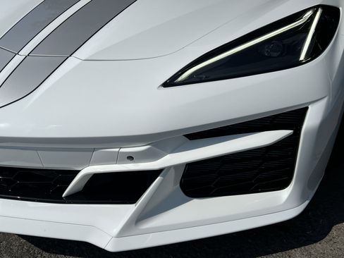 Used 2025 Chevrolet Corvette Z06 w/ Chrome Exterior Badge Package image 6