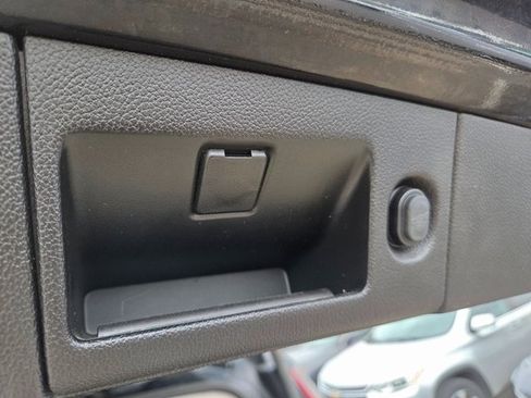 Used 2020 Cadillac Escalade Premium Luxury w/ Escalade Sport Edition image 18