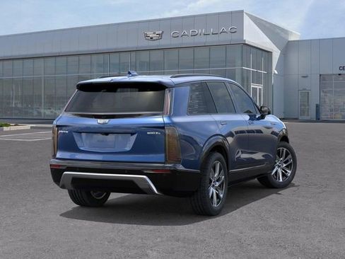 New 2026 Cadillac Vistiq Sport w/ LPO, Floor Liner Package AWD/4WD image 4