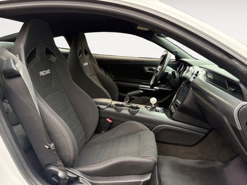 Used 2017 Ford Mustang GT w/ GT Performance Package RWD image 12