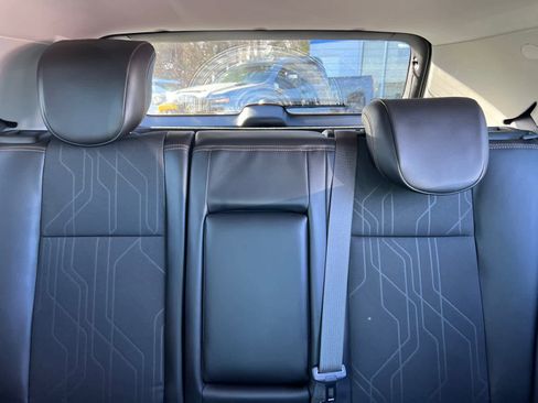 Used 2018 Chevrolet Trax LT w/ LT Convenience Package image 26