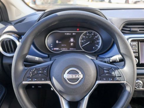 Used 2025 Nissan Versa SV FWD image 18
