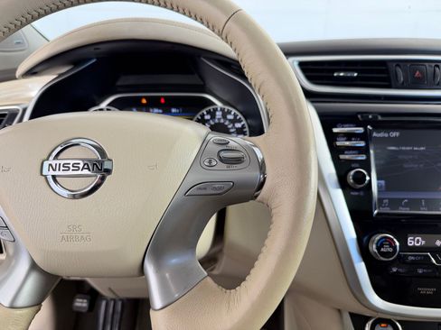 Used 2018 Nissan Murano Platinum w/ Cargo Package AWD/4WD image 16