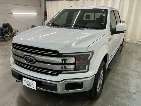 Used 2018 Ford F150 Lariat w/ Trailer Tow Package image 9