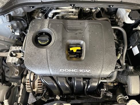 Used 2018 Hyundai Kona SE FWD image 38