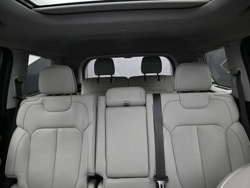 Used 2022 Jeep Grand Cherokee L Overland w/ Luxury Tech Group IV AWD/4WD image 28