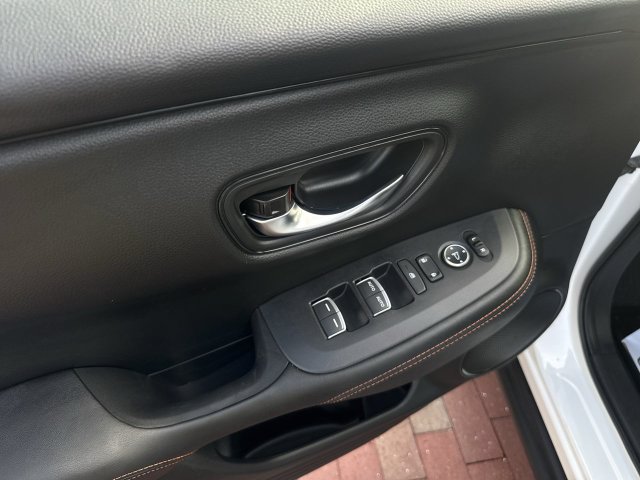 Certified 2024 Honda HR-V Sport image 11