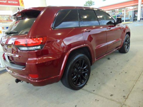 Used 2021 Jeep Grand Cherokee Laredo X RWD image 20