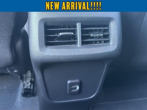 Used 2022 Chevrolet Equinox LT AWD/4WD image 33