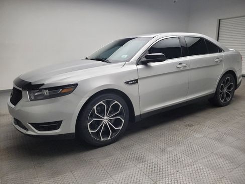 Used 2018 Ford Taurus SHO image 2