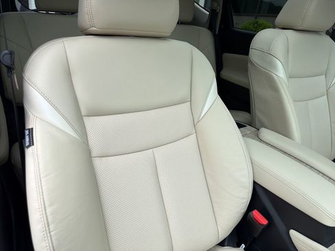 Used 2024 Nissan Murano SL FWD image 39