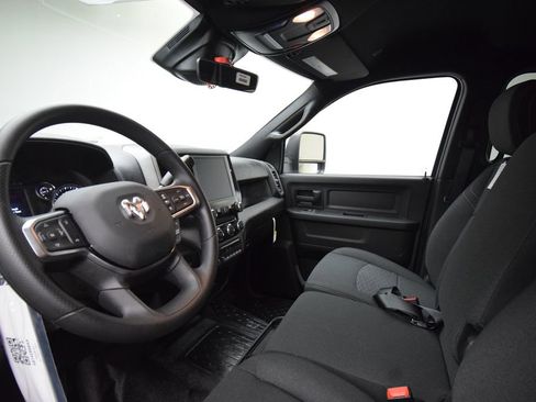 New 2026 RAM 3500 Tradesman AWD/4WD image 31