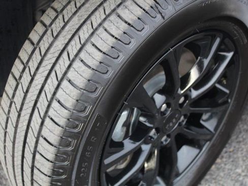 Used 2023 Jeep Cherokee Altitude Lux image 13