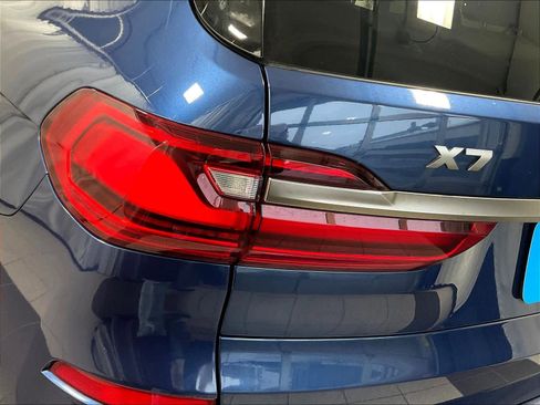 Used 2021 BMW X7 M50i image 28