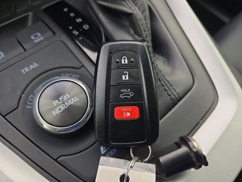 Used 2022 Toyota RAV4 XSE image 34
