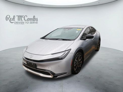 Used 2025 Toyota Prius Plug-In Hybrid FWD image 1