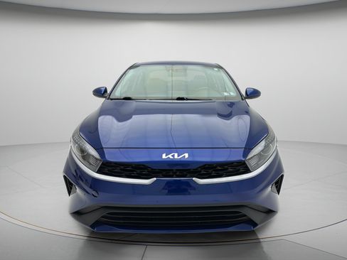 Used 2023 Kia Forte LXS FWD image 2
