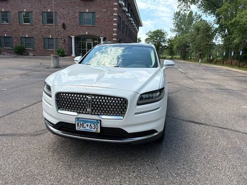 Used 2022 Lincoln Nautilus Reserve w/ Equipment Group 201A AWD/4WD image 27