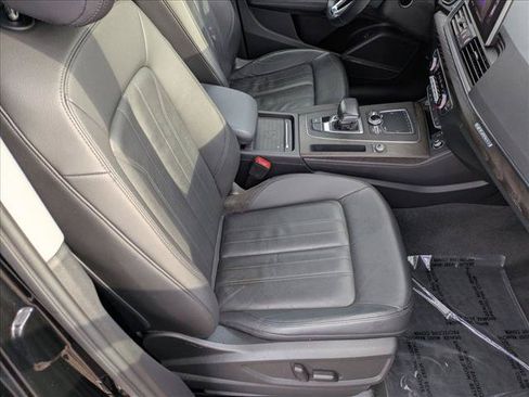 Used 2019 Audi Q5 2.0T Premium Plus w/ Premium Plus Package AWD/4WD image 22