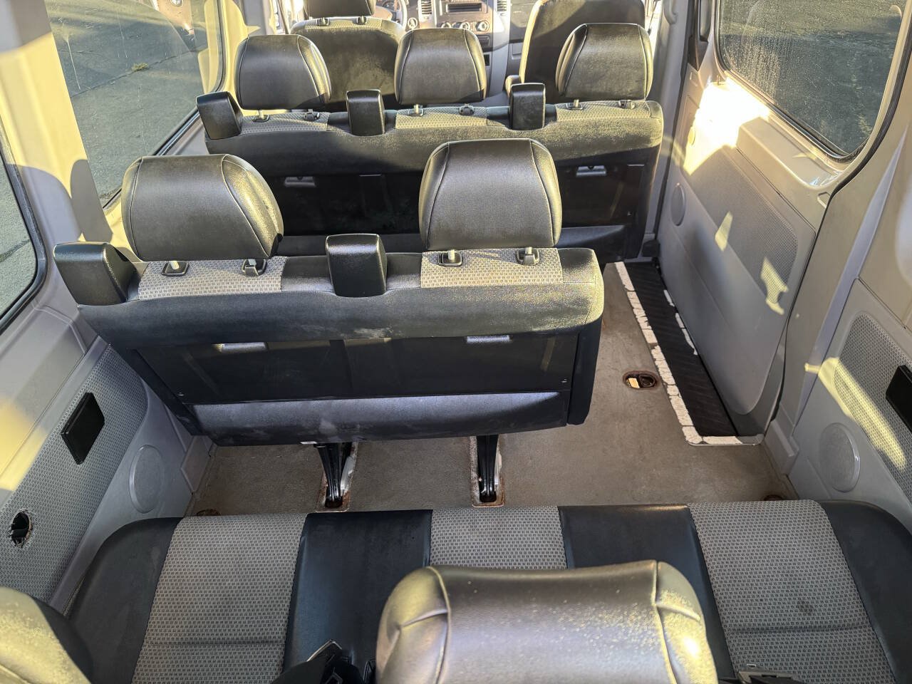 Used 2007 Dodge Sprinter 2500 w/ Cooling Group RWD image 27