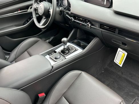 New 2026 MAZDA MAZDA3 2.5 S Hatchback w/ Premium Pkg image 17