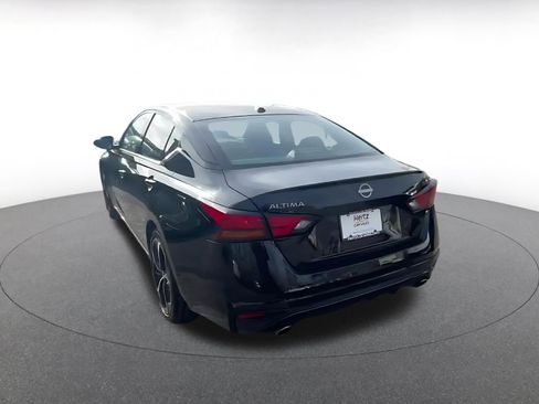 Used 2025 Nissan Altima 2.5 SR image 11