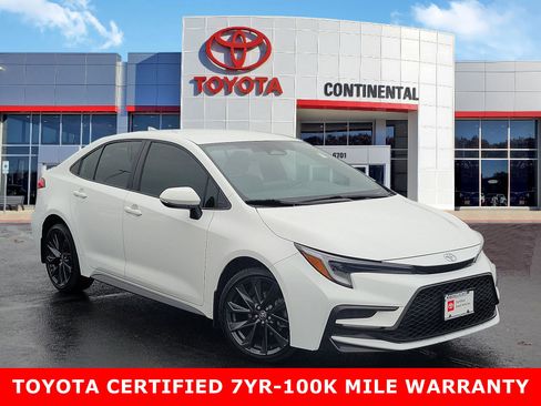 Certified 2025 Toyota Corolla SE image 1