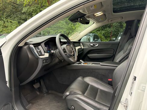 Used 2022 Volvo XC60 B6 Inscription w/ Advanced Package AWD/4WD image 6