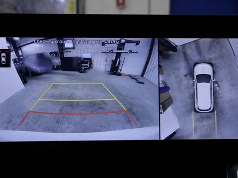 Used 2022 Kia Sorento SX Prestige w/ Panoramic Sunroof Package image 39