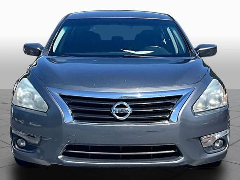 Used 2015 Nissan Altima 2.5 SV FWD image 4