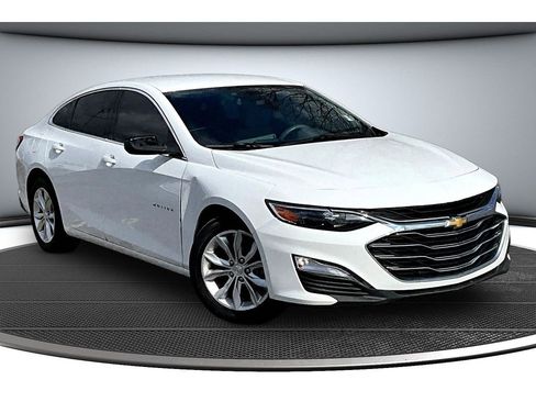 Used 2022 Chevrolet Malibu LT FWD image 13
