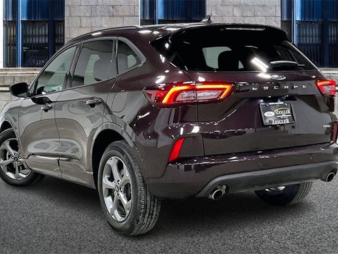 Certified 2023 Ford Escape ST-Line w/ Tech Pack #1 image 10