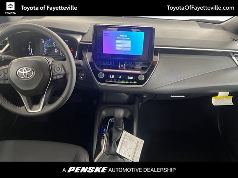 Used 2026 Toyota Corolla SE FWD image 15
