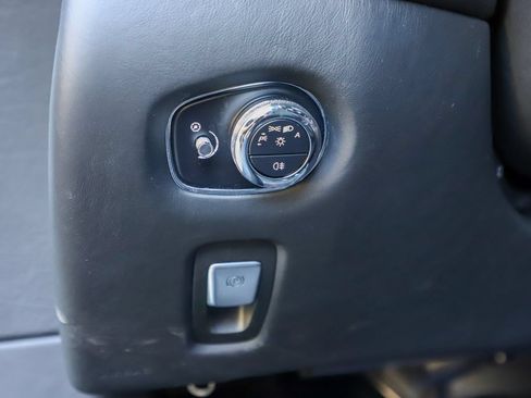 Used 2019 Aston Martin DBS Superleggera RWD image 51