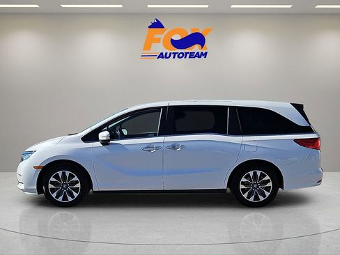 Used 2024 Honda Odyssey EX-L image 2